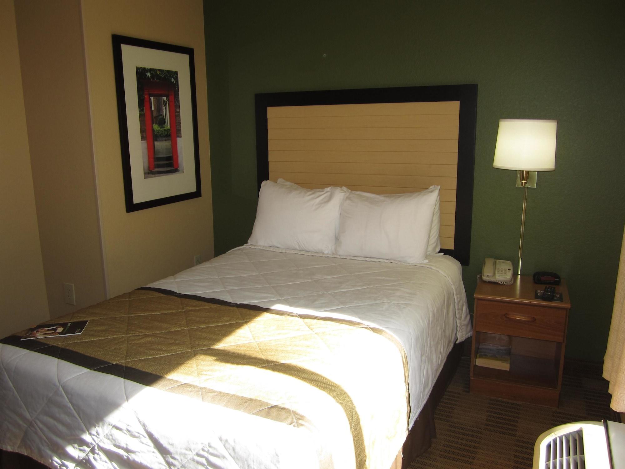 Extended Stay America Suites - Los Angeles - South Гардина Экстерьер фото
