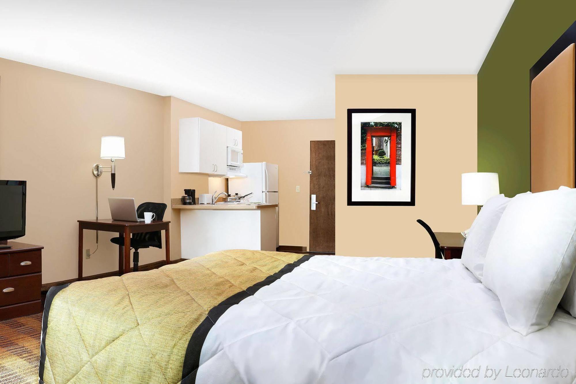 Extended Stay America Suites - Los Angeles - South Гардина Экстерьер фото